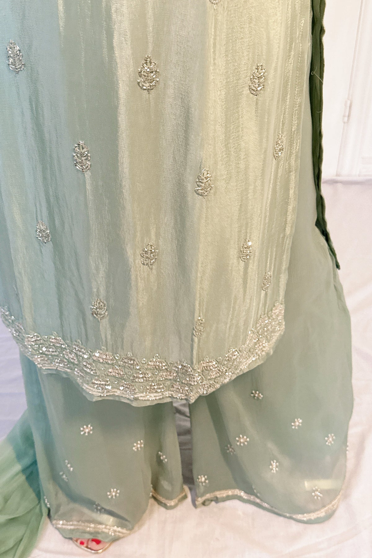 Amele green close up embroidery bottom
