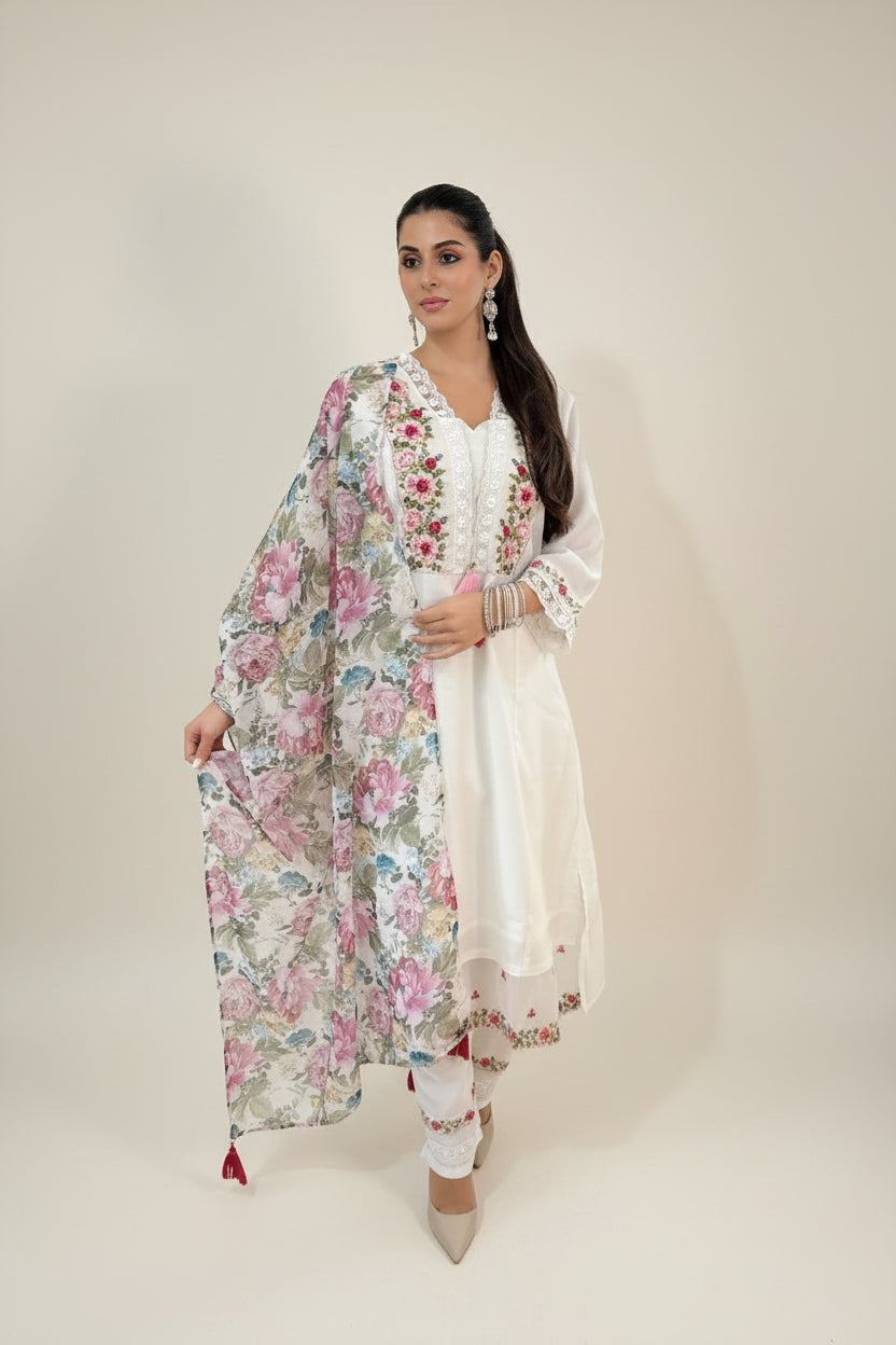 AARA  Embroidered Elegance Kurta Set with Dupatta Front