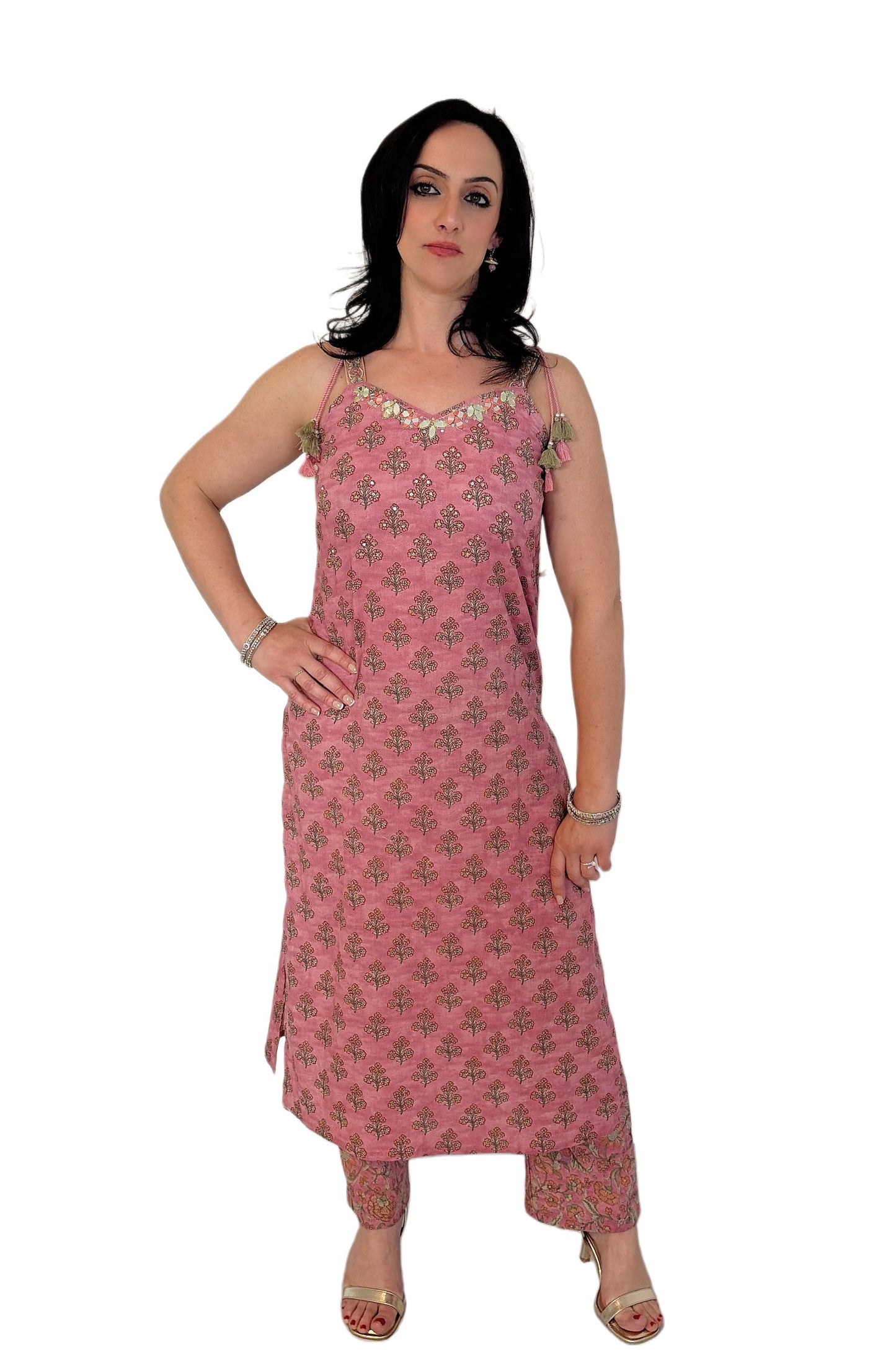 Avni Pink front 