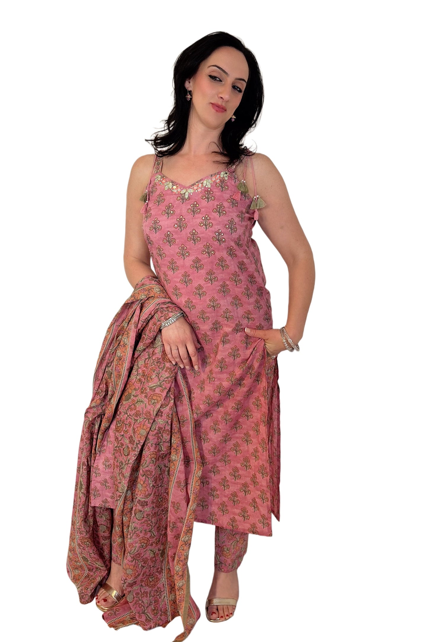 Avni Pink front and dupatta