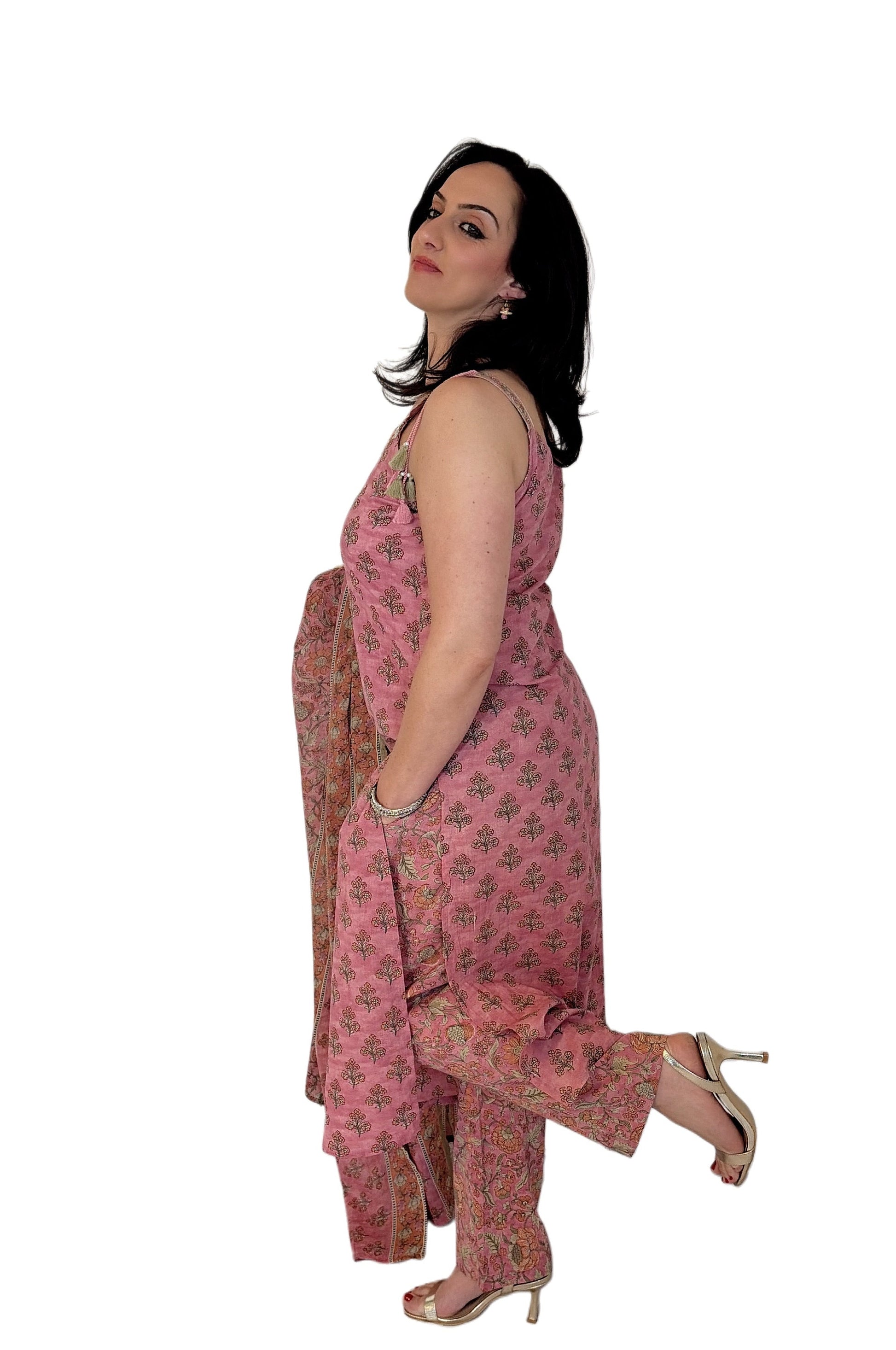 Avni Pink side shot 2