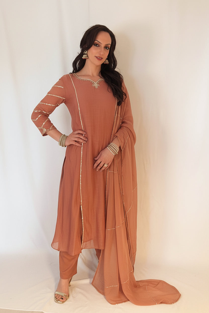IMAN_Peach_Mul_Chanderi_Embellished_3PC_Suit_Set Whole  Outfit  Pose