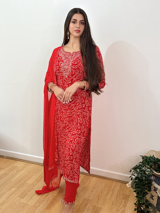 RAAYA – Bandhani Print Embellished Kurta Set