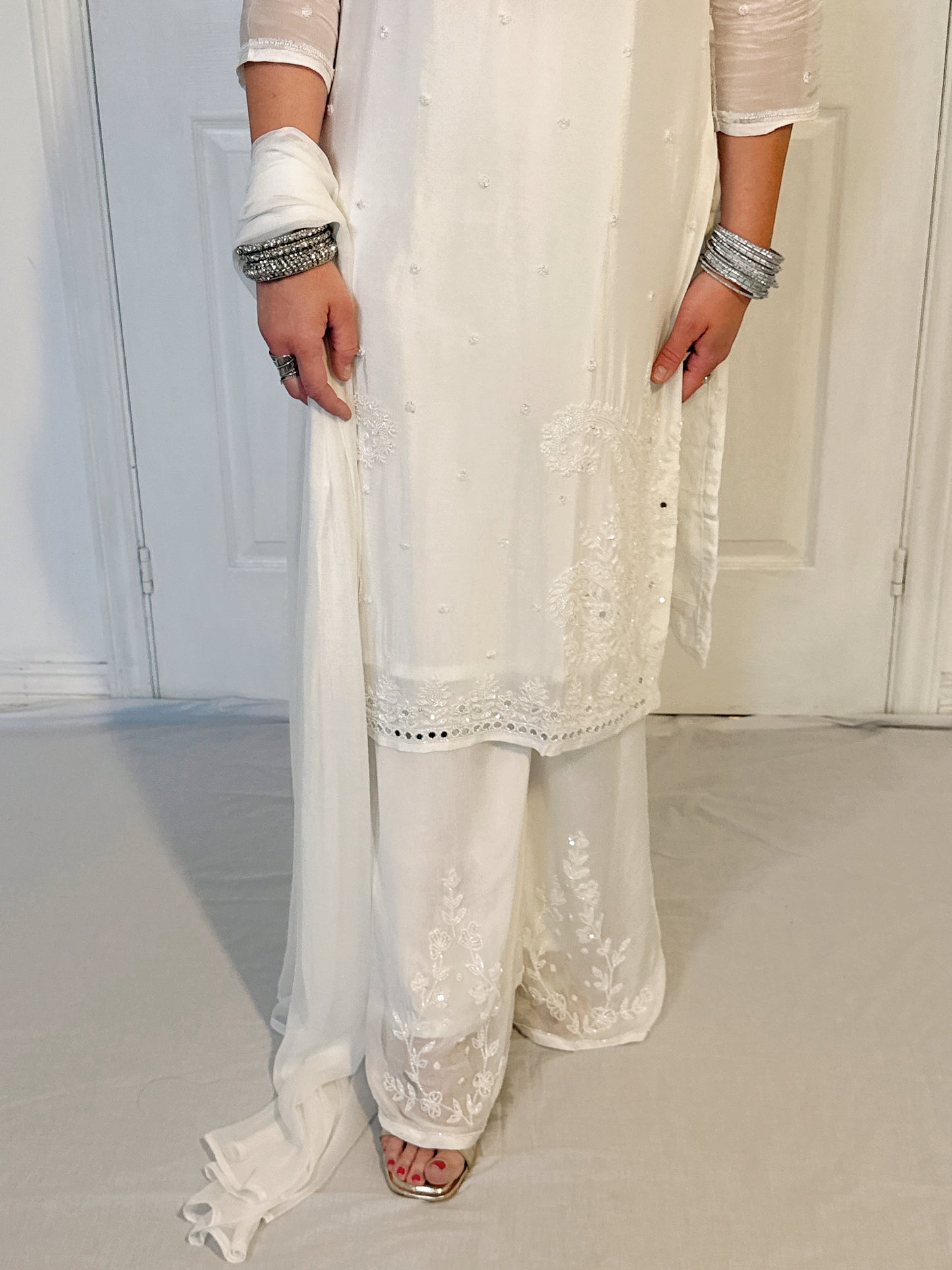 Tara White Silk Blend Embroidered Kurta Palazzo Set