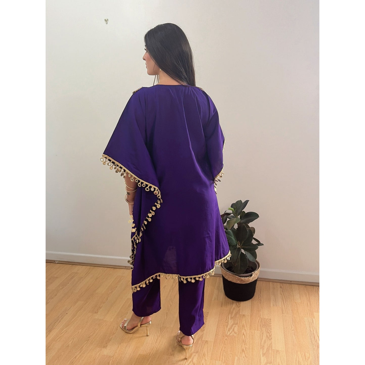 AVIRA – Ethnic Motifs Embroidered Kaftan Kurta & Trousers Set