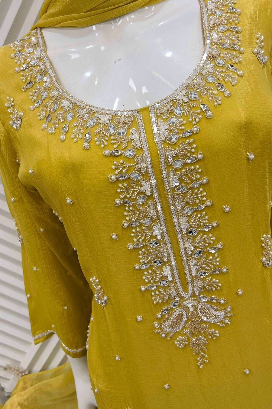 LIA top closer look