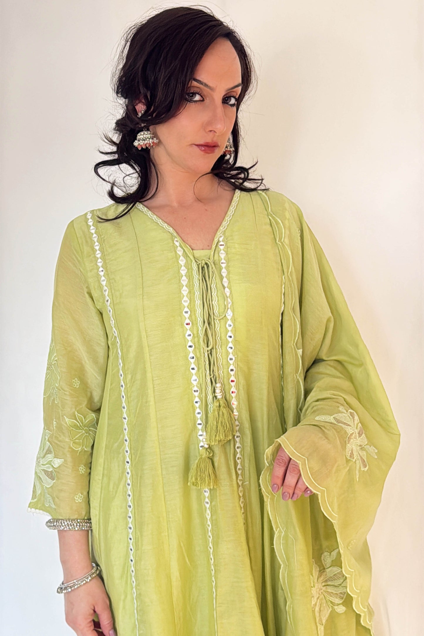 REEM_Elegant_Green_Embroidered_Anarkali_3_Piece_Set Outfit Closer Image Two