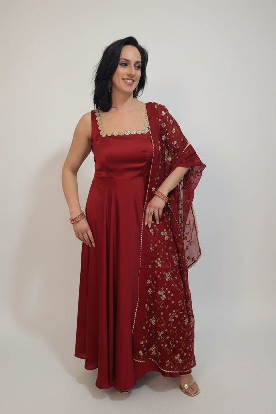 RESHMA Red Satin Sleeveless Anarkali Suit Set Front