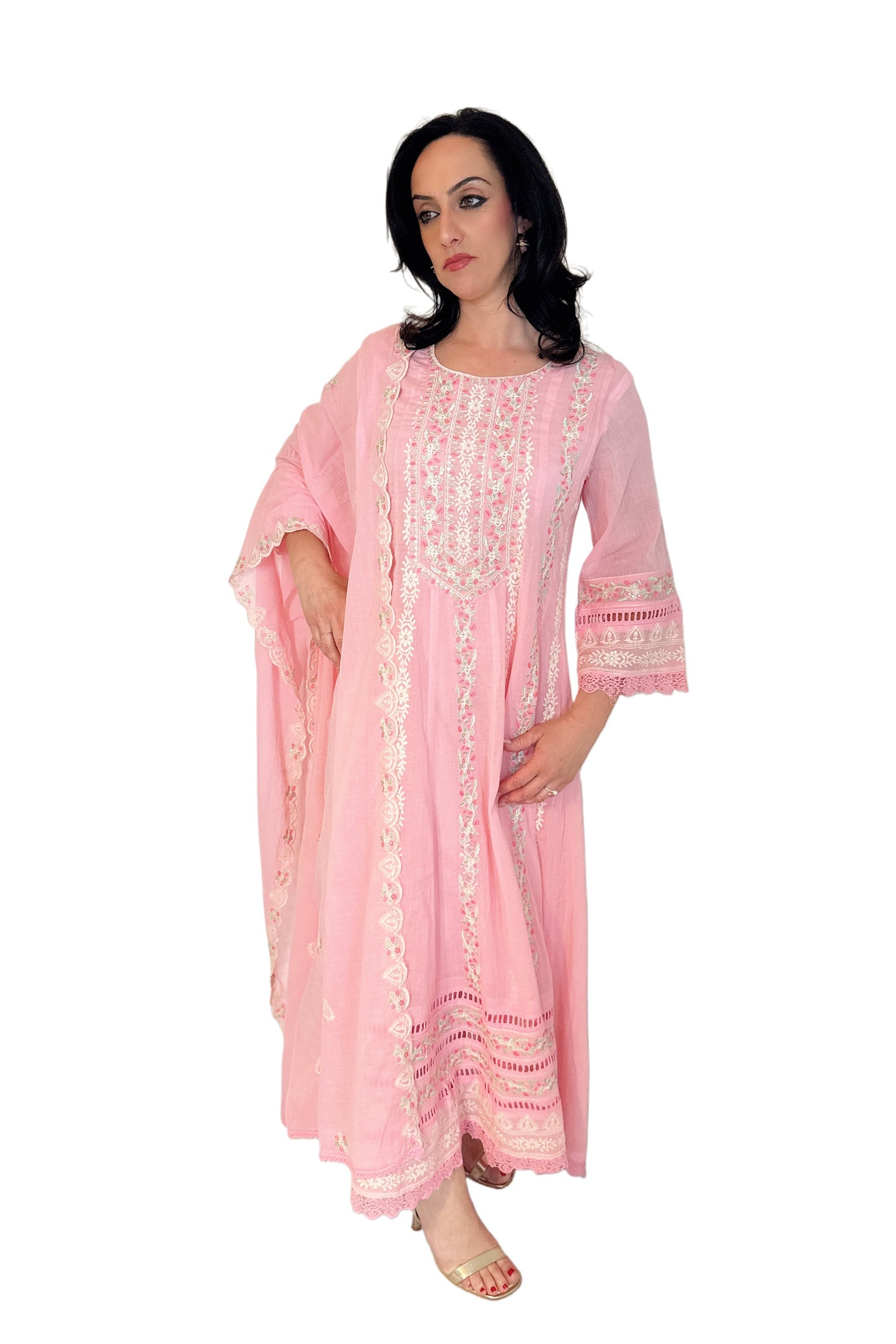 Rania_Pink_Front  outfit 