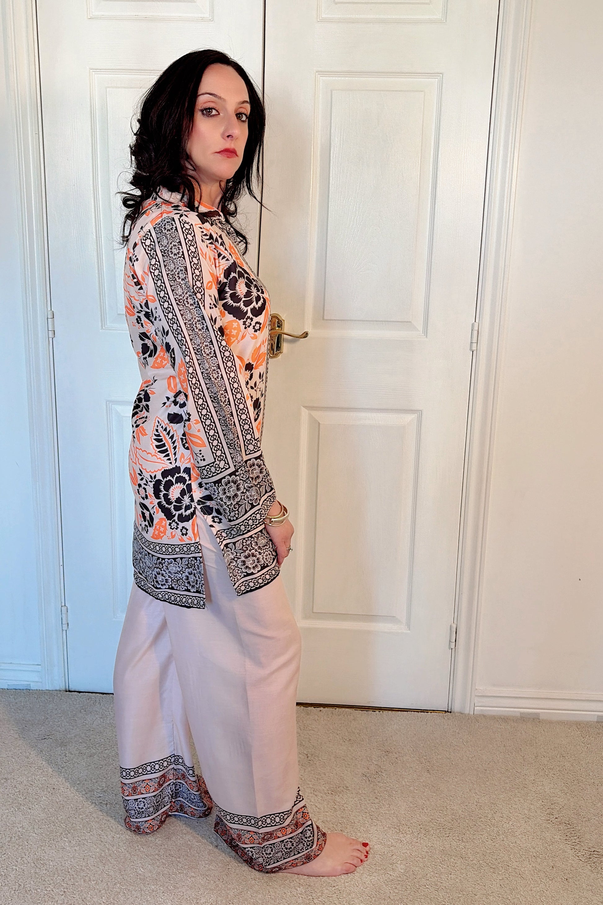 Reeva Printed Co-Ord Kurta And Trouser Set side side view