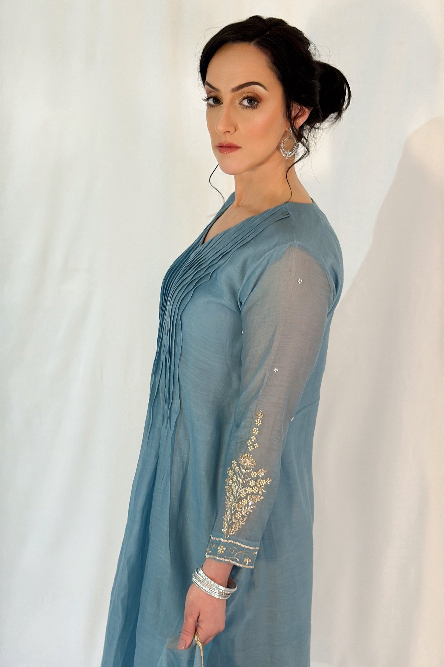SAFA  Elegant  Blue Pintuck Mul Chanderi Suit Set side view 