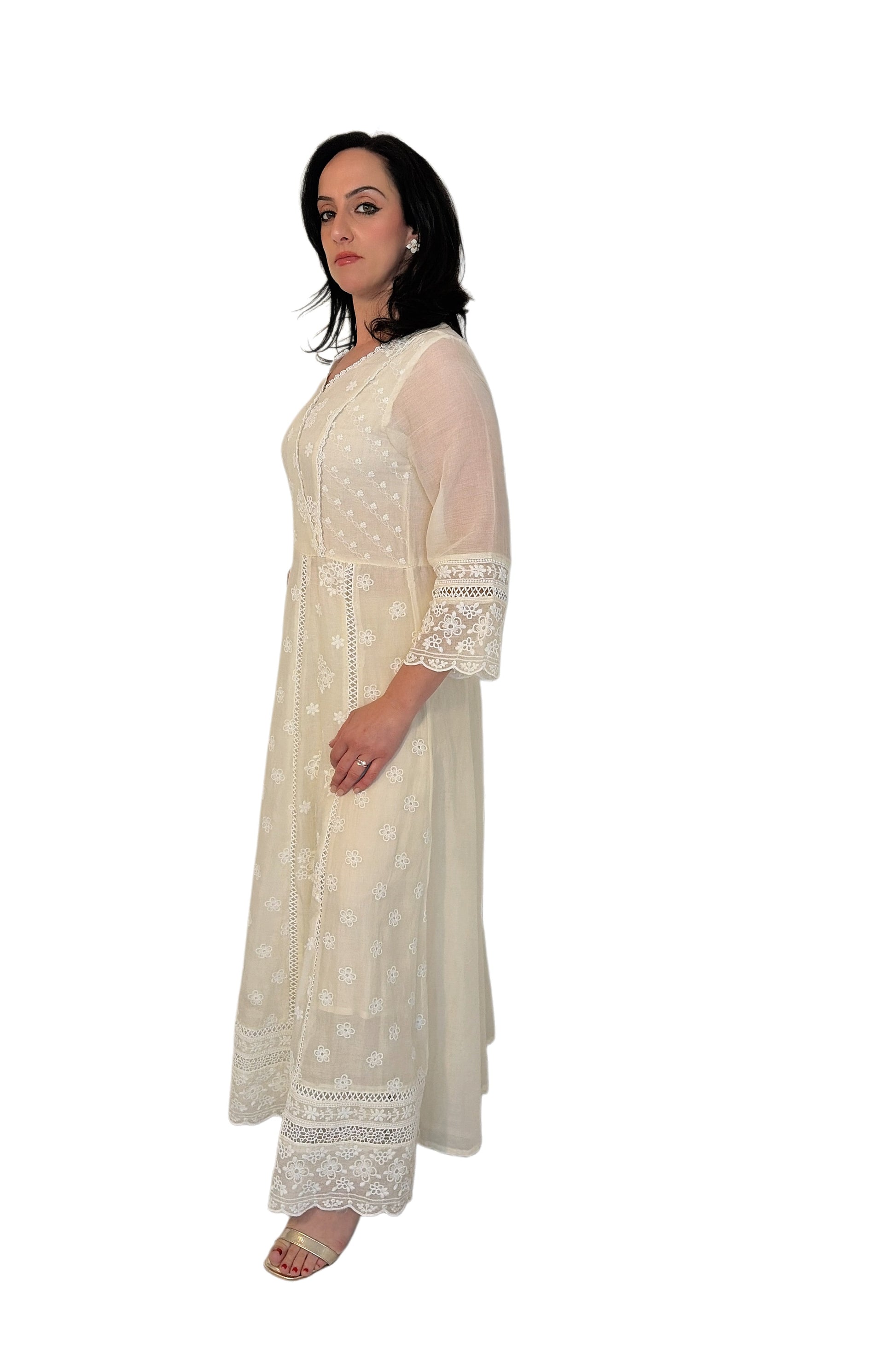 Zaina whole outfit  side