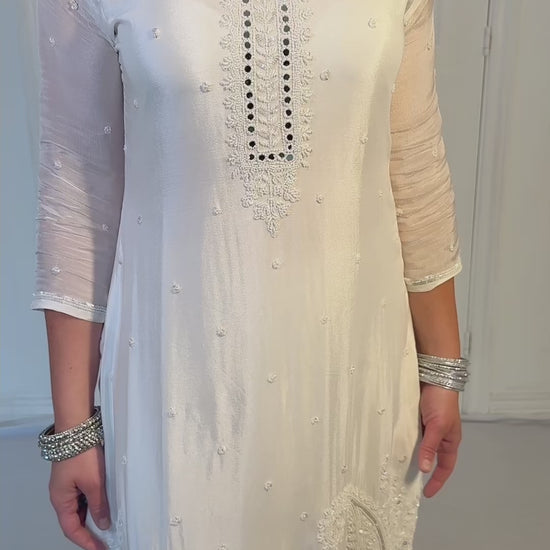 TARA  EMBROIDERED PALAZZO SUIT VIDEO