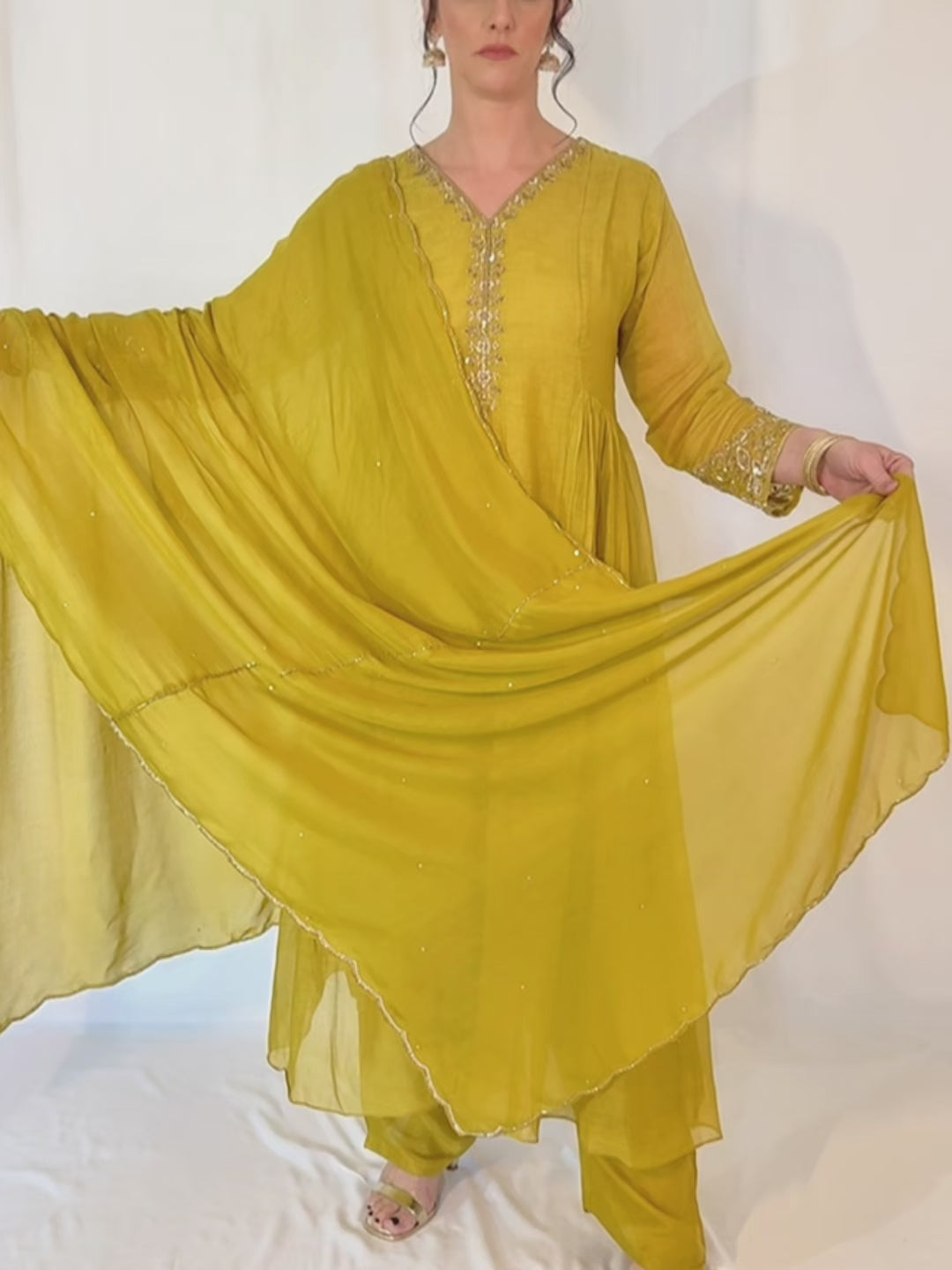 ALIA Green Mul Chanderi Embroidered Anarkali Suit video 