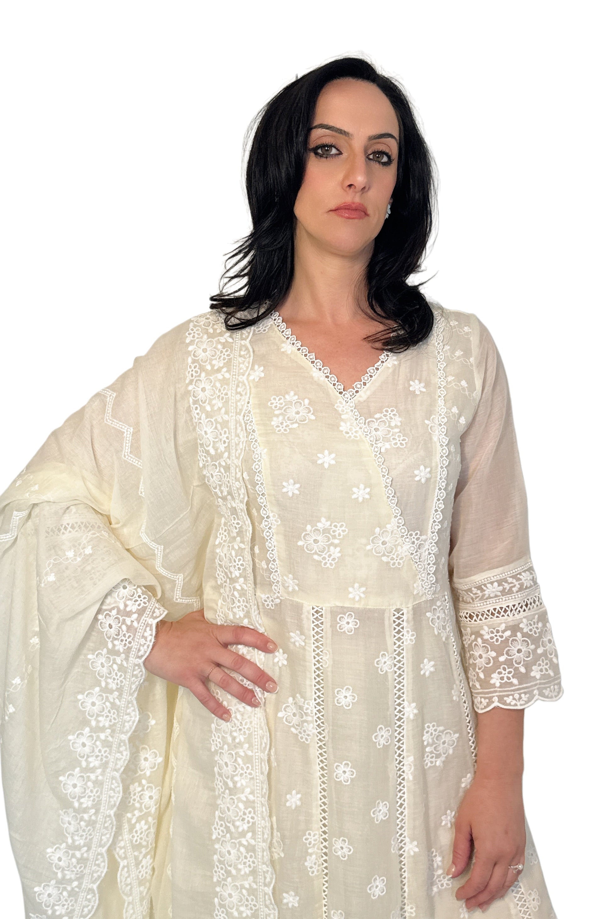 zaina front top part close up