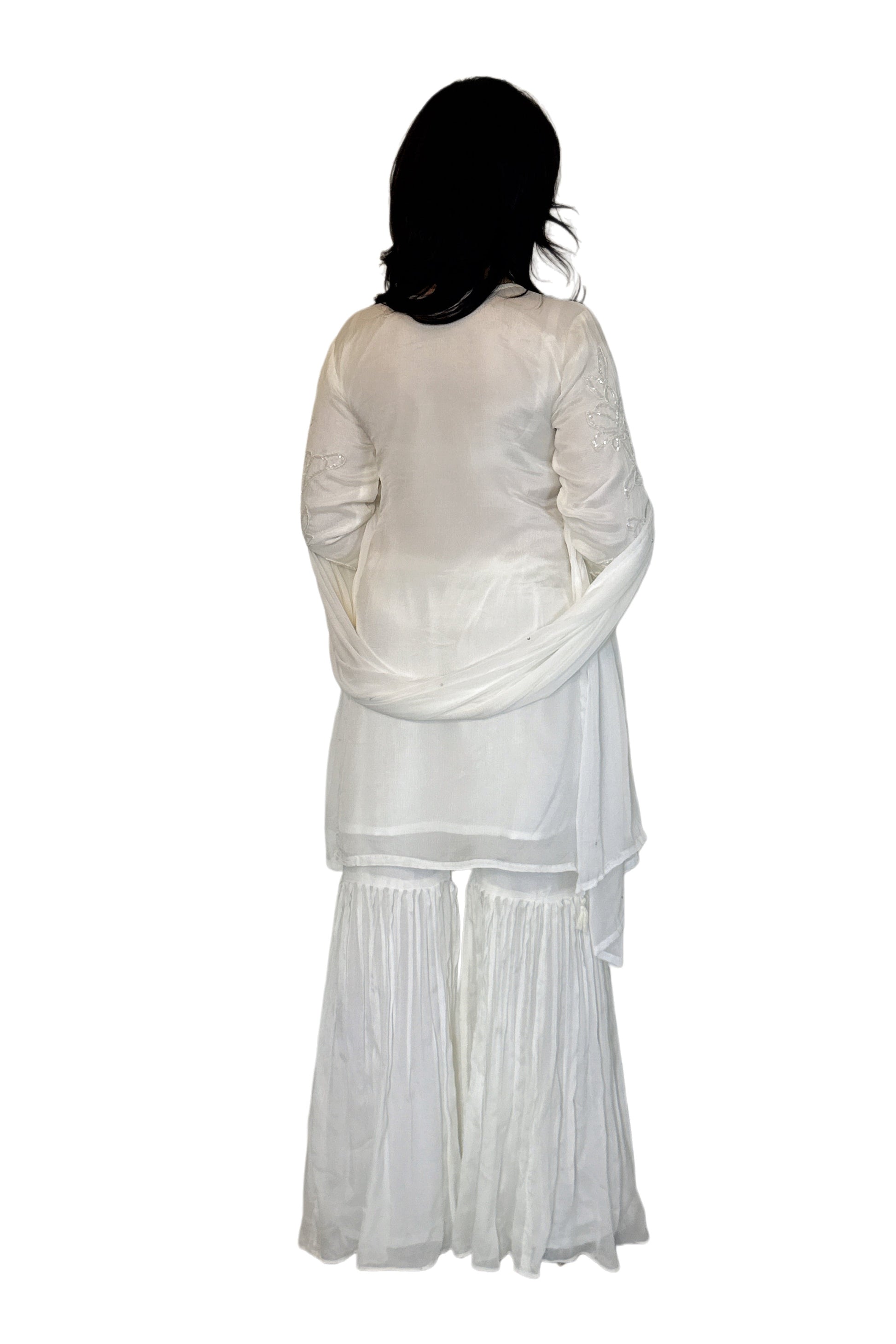 zarin white outfit back